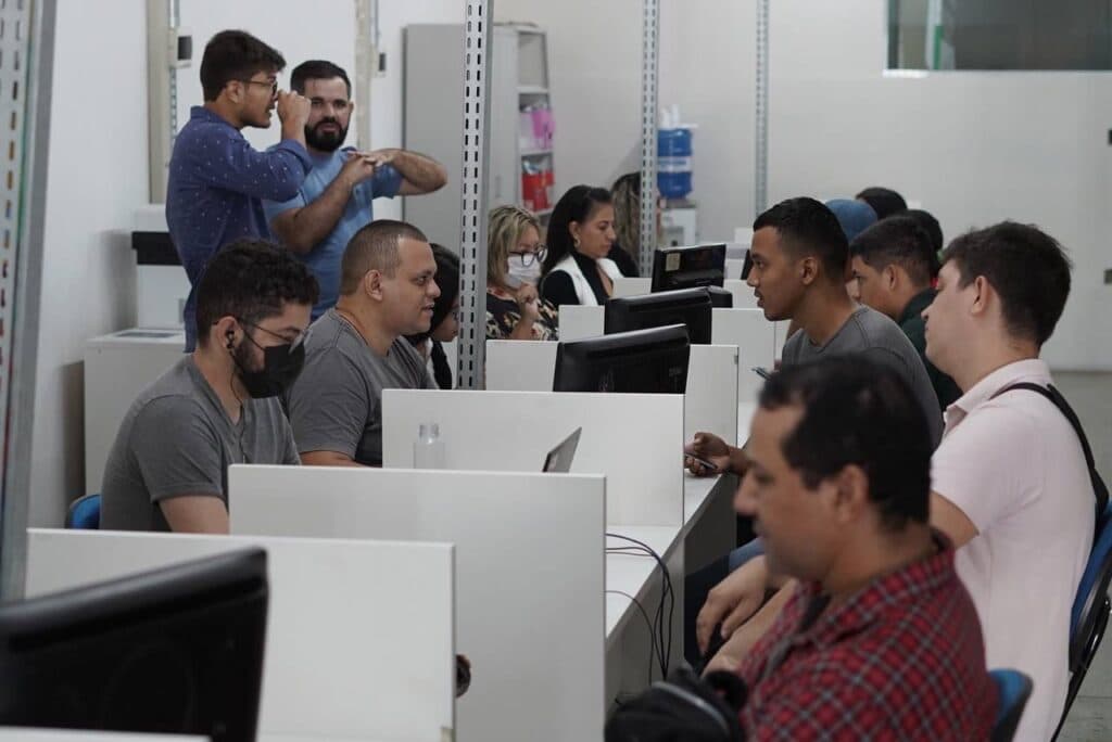 Sine Amazonas divulga 71 vagas de emprego para esta terça-feira (11)