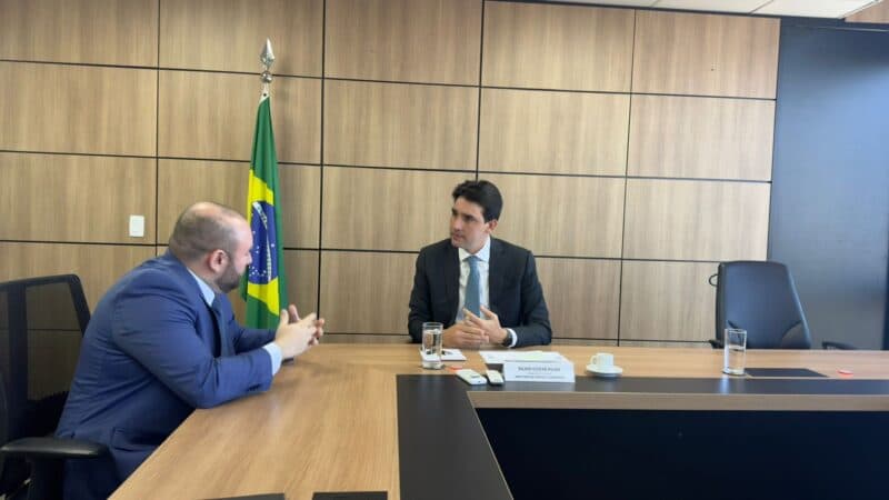 Sedurb e Ministério dos Transportes debatem sobre aeroportos no interior do Amazonas