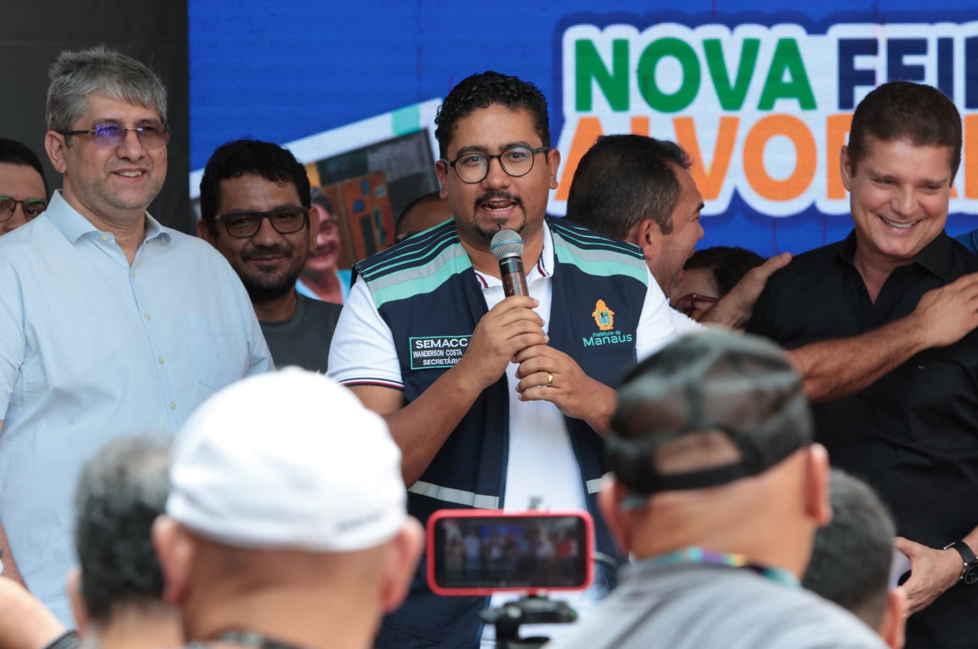 “Querem difamar o feirante, usando-o como massa de manobra”, diz secretário da Semacc, Wanderson Costa, sobre críticas a reformas de feiras em Manaus