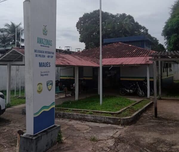 Dupla é presa por assalto a posto de gasolina, em Maués, no AM