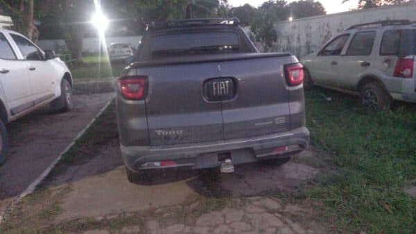 Homem é preso após roubar carro e tirar placa, no interior do Amazonas