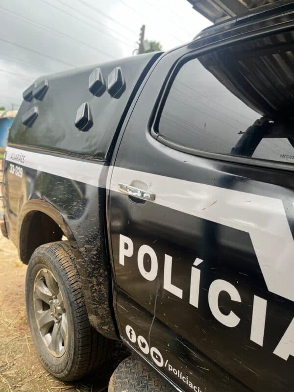 Homem é preso por cortar mão de criança com faca durante assalto no interior do Amazonas