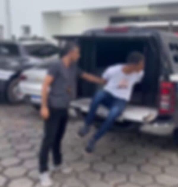 VÍDEO: Acusado de cometer série de assaltos é preso em Manaus