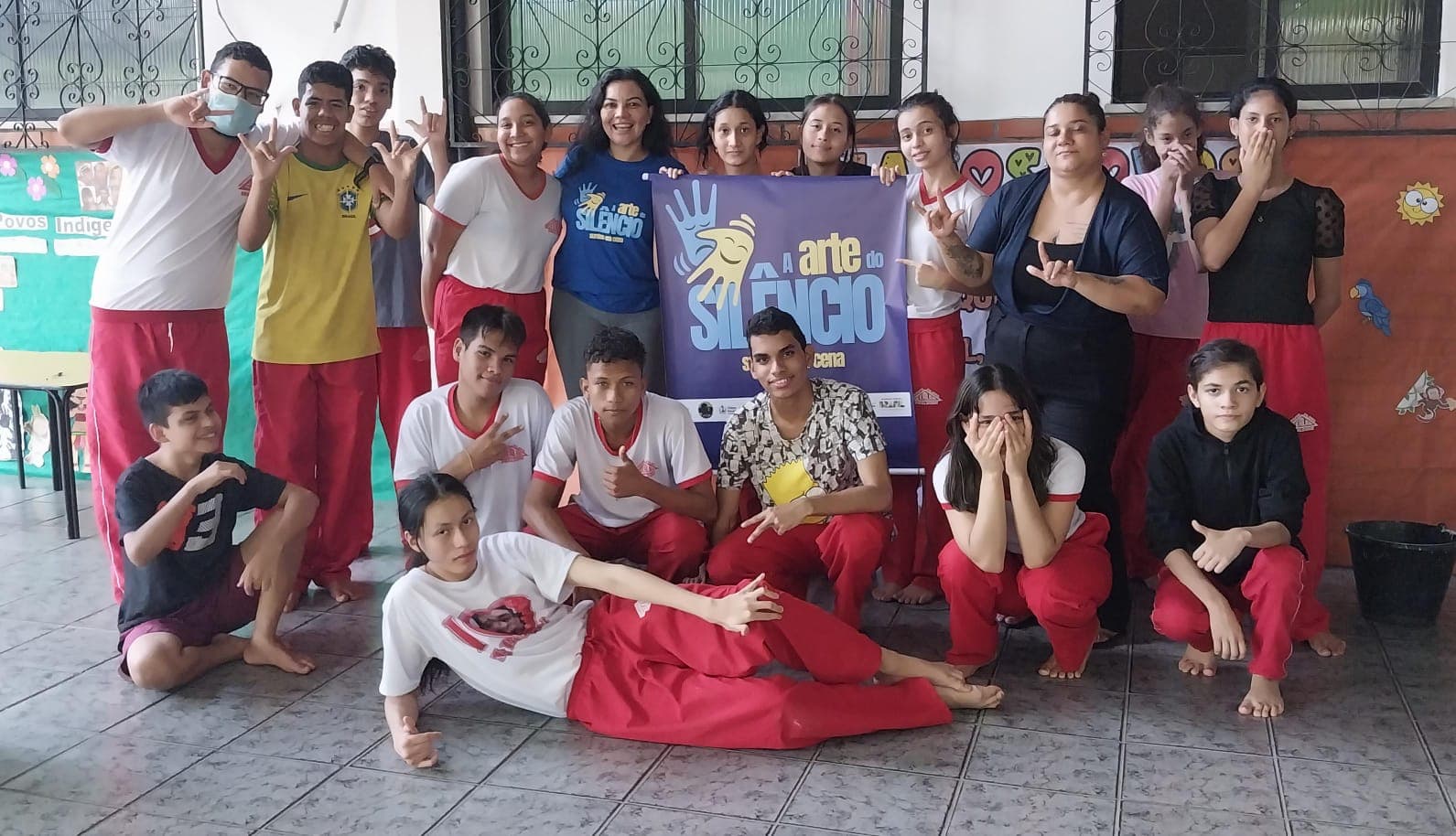 Em Manaus, projeto promove teatro inclusivo para surdos com entrada gratuita