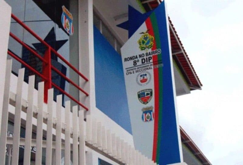 Homem é preso com arma de fogo de uso restrito no bairro Compensa, em Manaus