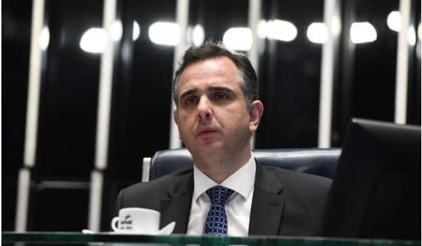 ‘Acho até que maconha faz menos mal do que álcool’, diz Pacheco sobre descriminalização da maconha