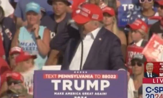 Vídeo mostra momento em que Donald Trump é atingido por tiro em comício nos EUA