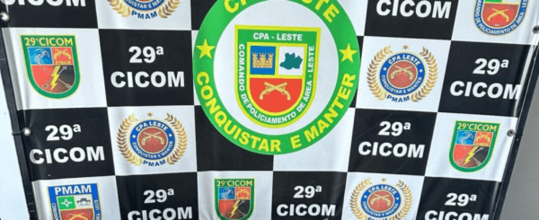 Adolescentes se passam por passageiros para assaltar motorista de aplicativo, em Manaus