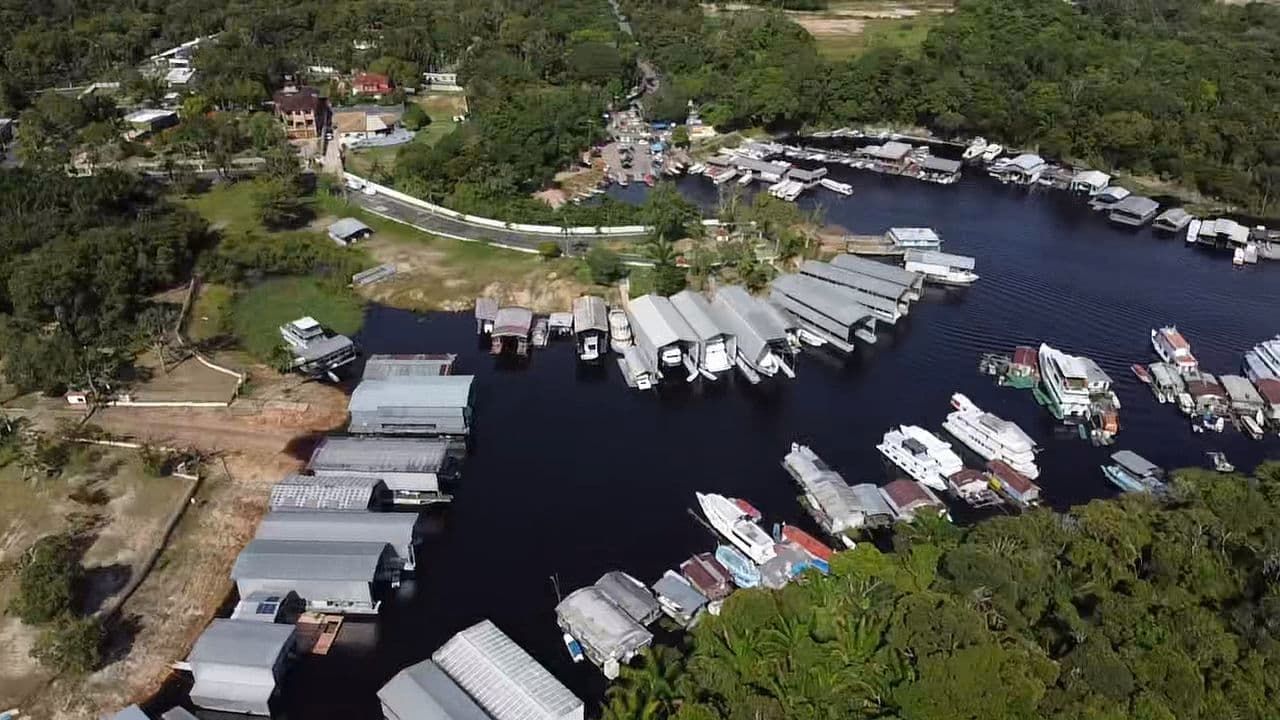 Nova retirada de flutuantes do Tarumã-Açu pela Prefeitura de Manaus vai custar R$ 3,7 milhões