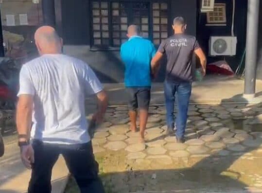 Após discussão em bar, homem tem faca cravada no peito, no interior do Amazonas