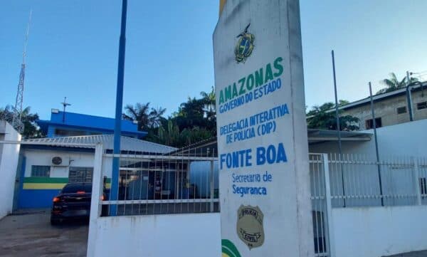 Suspeito é detido após esfaquear homem pelas costas em Fonte Boa