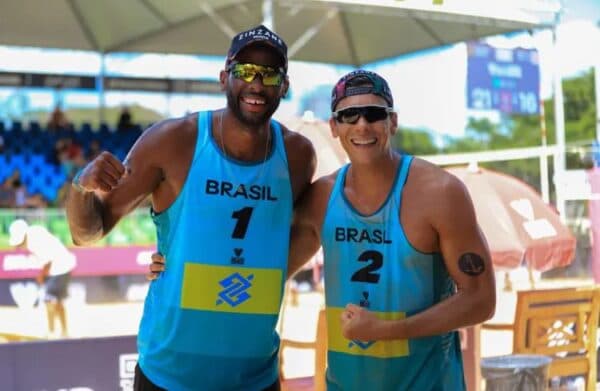 Evandro e Arthur vencem dupla austríaca por 2×0 em sua estreia no vôlei de praia das olimpíadas