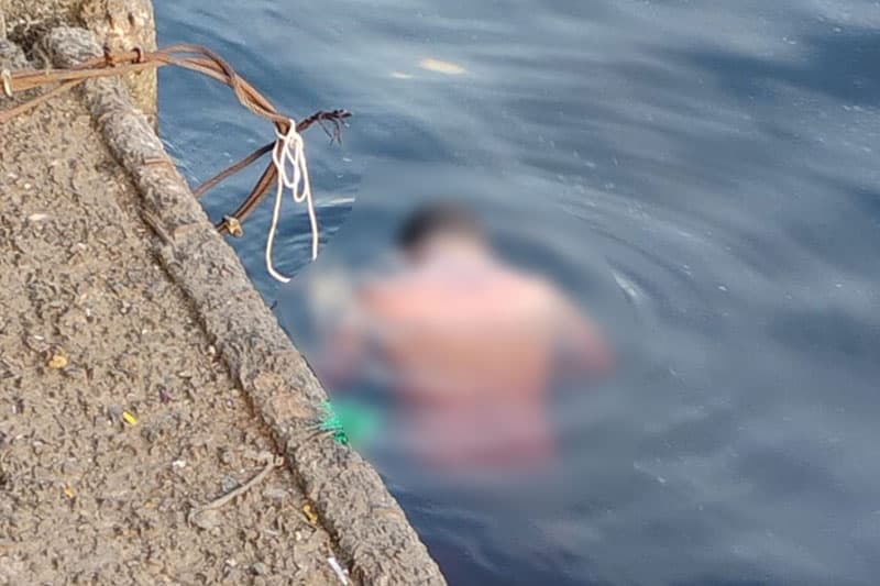 Corpo é encontrado boiando no rio Negro, na orla da Feira Manaus Moderna