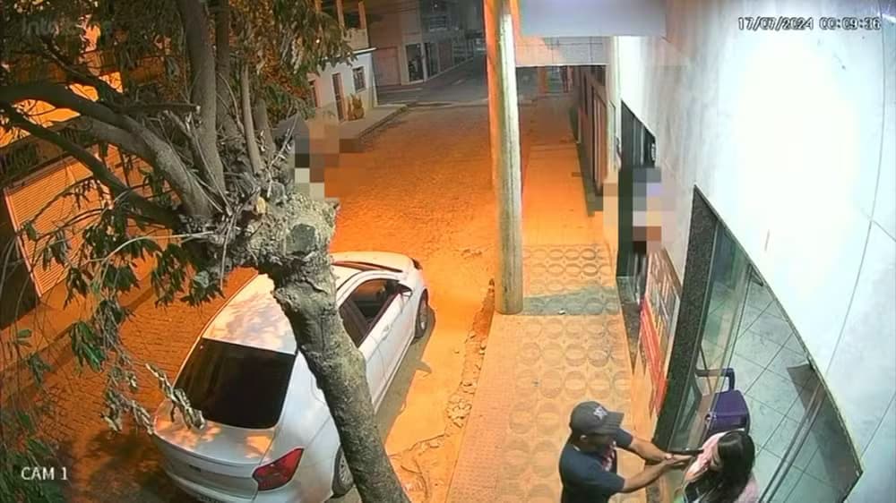 VÍDEO: “Atira então, minha cara tá aqui”, diz mulher antes de ser morta no ES