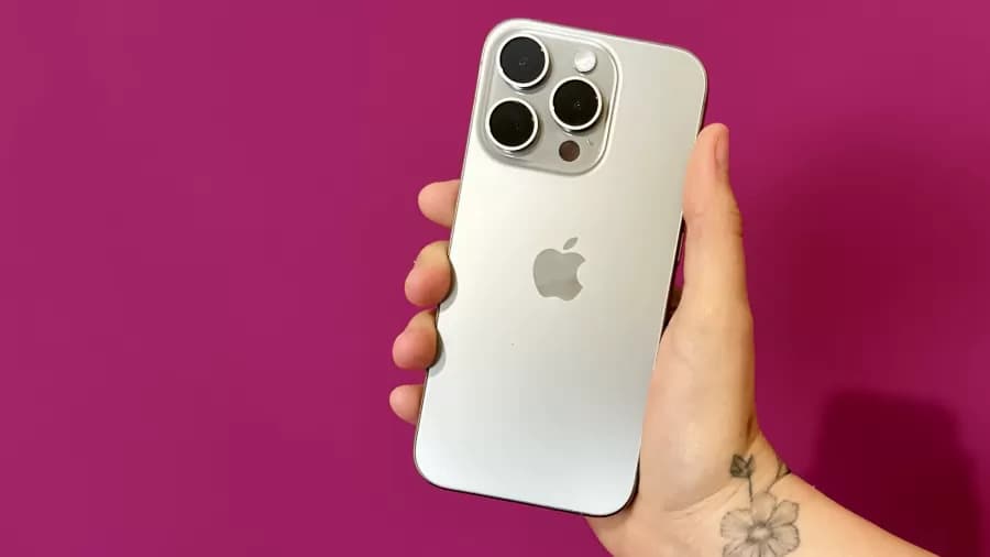 EUA: Após briga por iPhone, adolescente mata prima e arruma corpo na cama