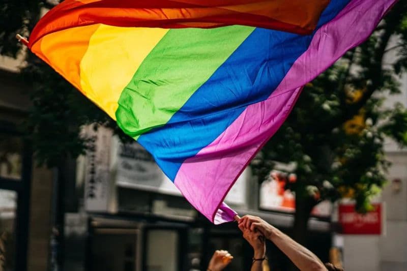 PL que classifica homicídio de LGBT+ como hediondo é aprovado por comissão da Câmara