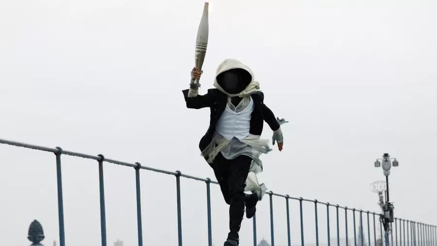 Cerimônia de abertura das Olimpíadas de Paris tem chuva, Lady Gaga e valores franceses