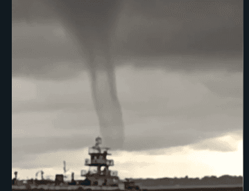 Vídeo mostra tromba d’água no rio Tapajós em Santarém