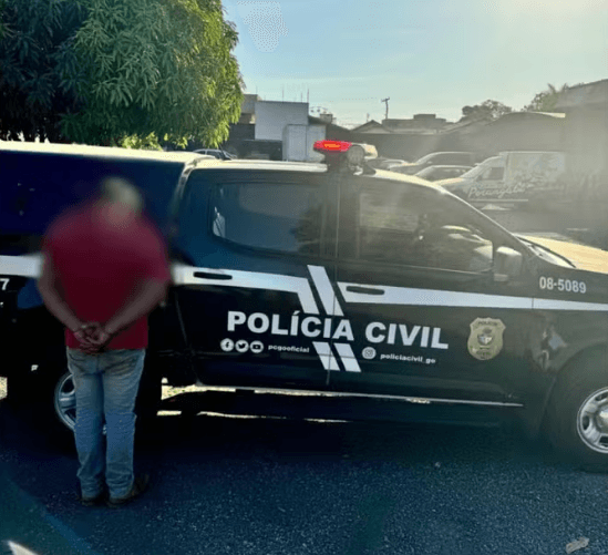 Pastor é preso por armazenar pornografia de crianças e adolescentes em Goiás