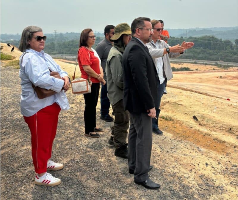 MPAM inspeciona obras de ampliação do aterro de Manaus após assinatura do TAC