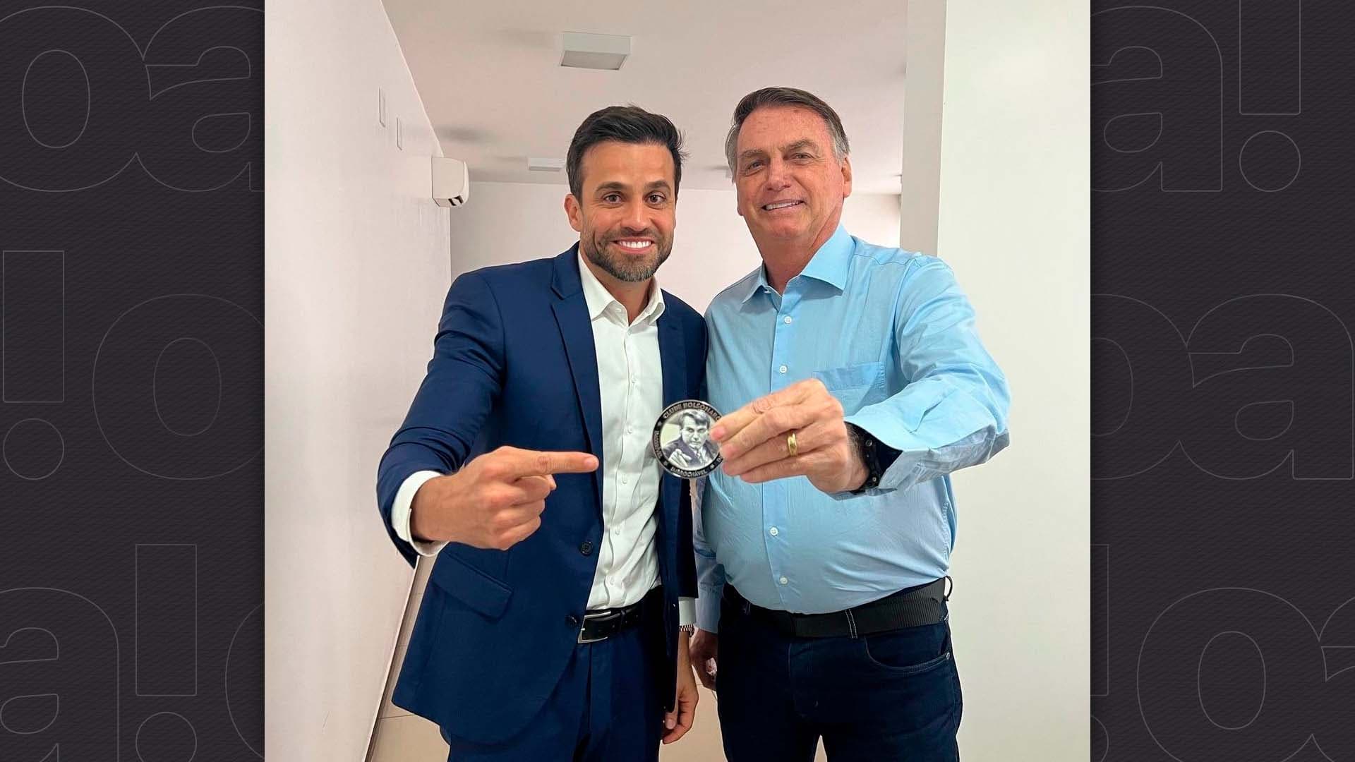 Por telefone, Bolsonaro convida Marçal para ato da direita contra ministro do STF