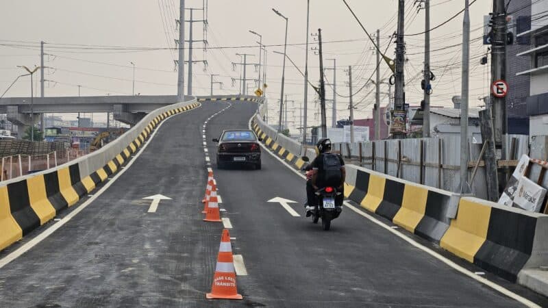 Alça de Viaduto Rei Pelé é liberada na Bola do Produtor