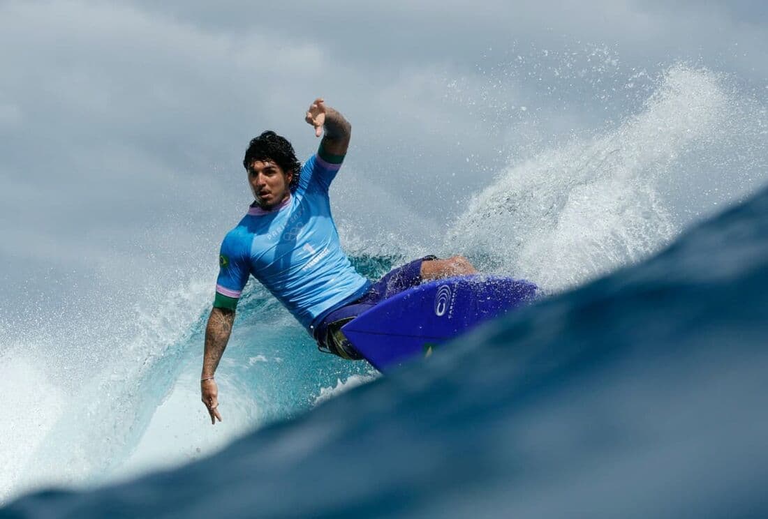 Gabriel Medina supera peruano e garante bronze para o Brasil nas Olimpíadas de Paris