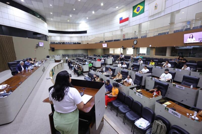 Audiência sobre Plano de Ação Climática na CMM tem presença de apenas um vereador