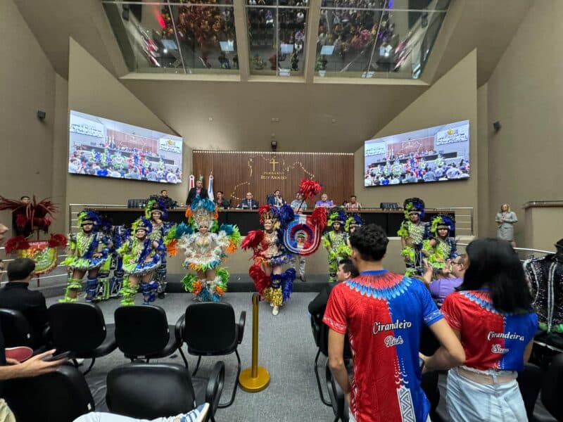 Sessão especial da Aleam realiza homenagem às cirandas de Manacapuru