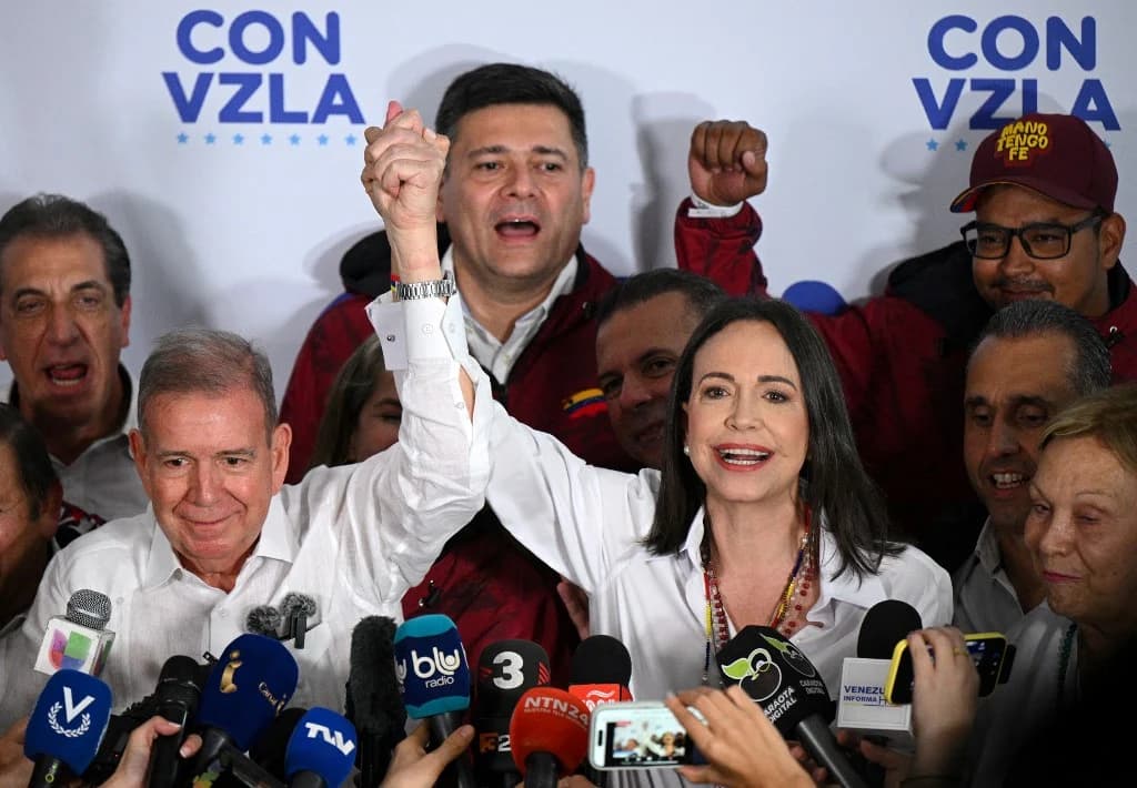 Edmundo González se autoproclama presidente da Venezuela