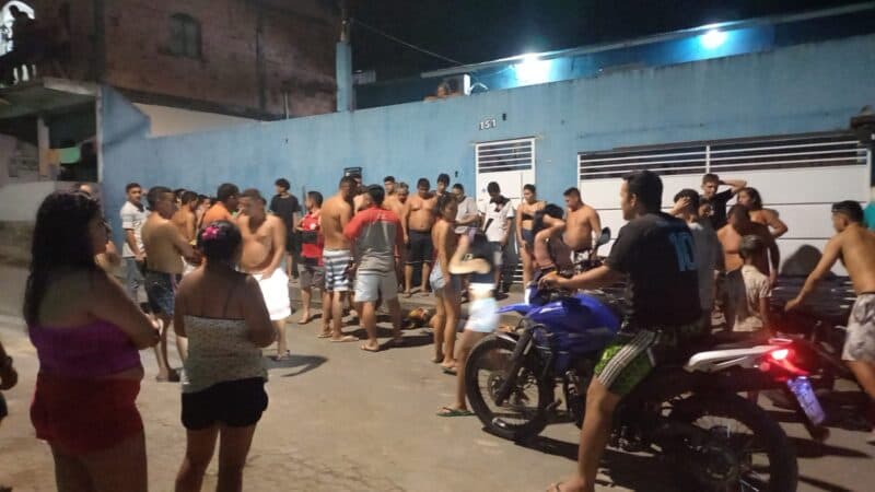 Moradores ouvem tiros e encontram homem morto em rua de Manaus