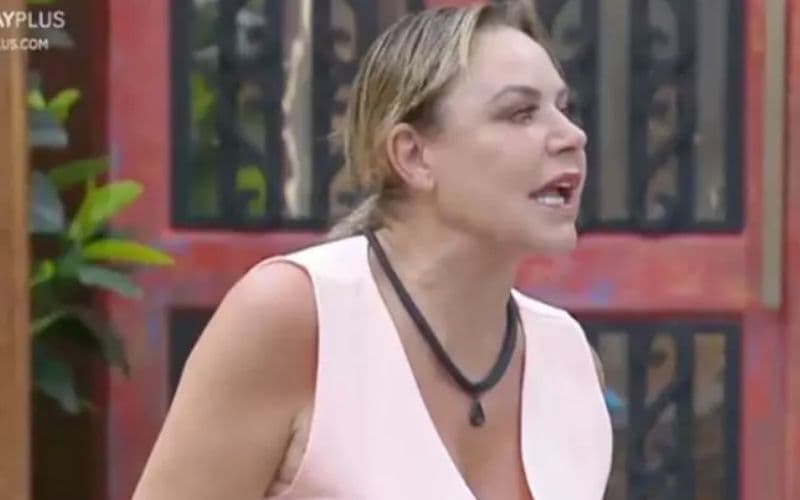 VÍDEO: Flor Fernandez é acusada de intolerância religiosa e racismo em discussão na Fazenda