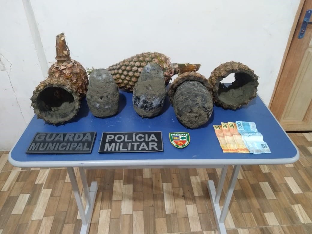 Pasta-base de cocaína é apreendida dentro de abacaxis em São Paulo de Olivença (AM)