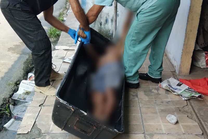 Corpo de homem é abandonado com marcas de espancamento em Manaus