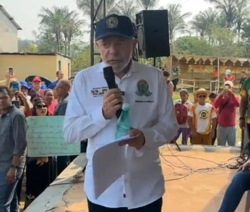 VÍDEO: Em Manaquiri, Lula sai em defesa de Marina Silva ao anunciar que quer retomar obras na BR-319