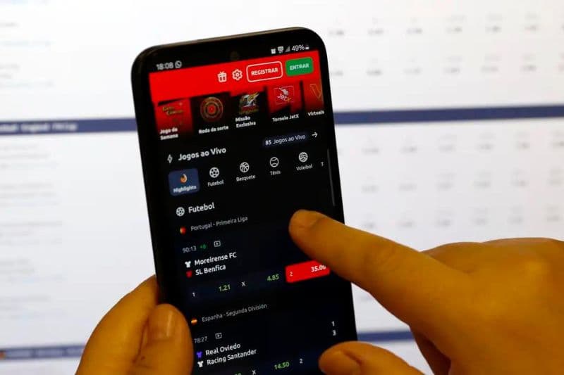 Anatel divulga lista com mais de 2 mil páginas de bets que serão bloqueadas