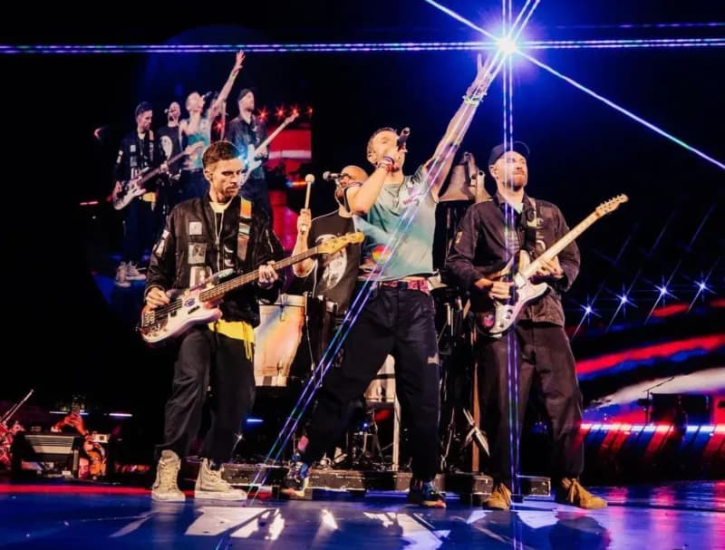 Ministro de Turismo apaga post após anunciar Coldplay em Belém