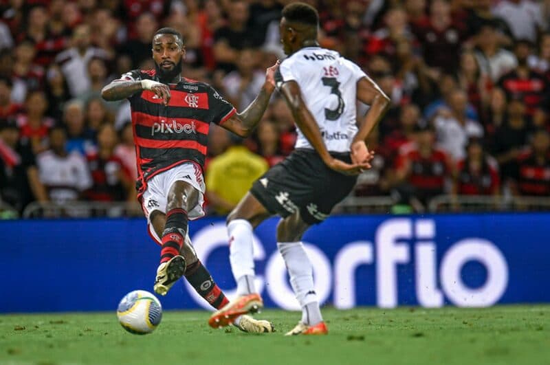 Clássico dos Milhões: Flamengo e Vasco empatam no Maracanã