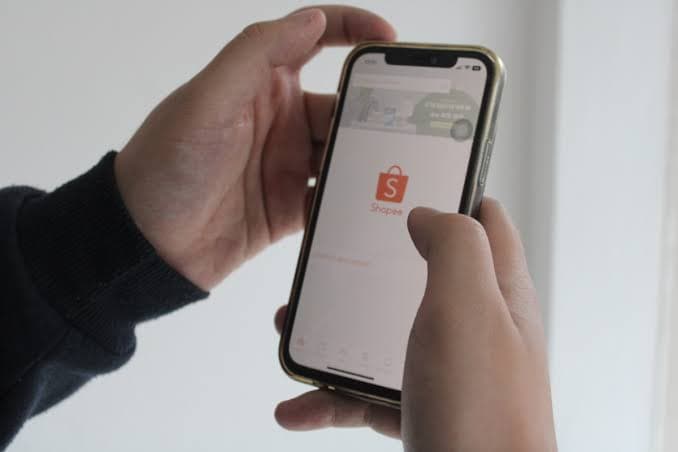Clientes da Shoppee têm dados vazados, entenda
