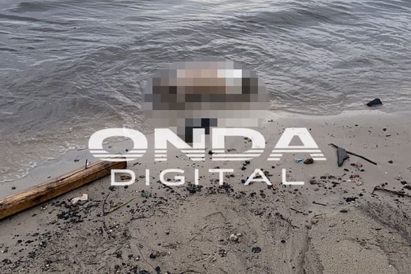 Tronco humano é encontrado boiando no rio Negro, em Manaus