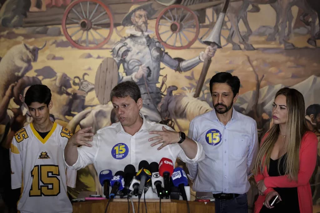 Eleições em SP: Segundo Tarcísio, PCC teria orientado voto em Boulos; psolista aciona Justiça