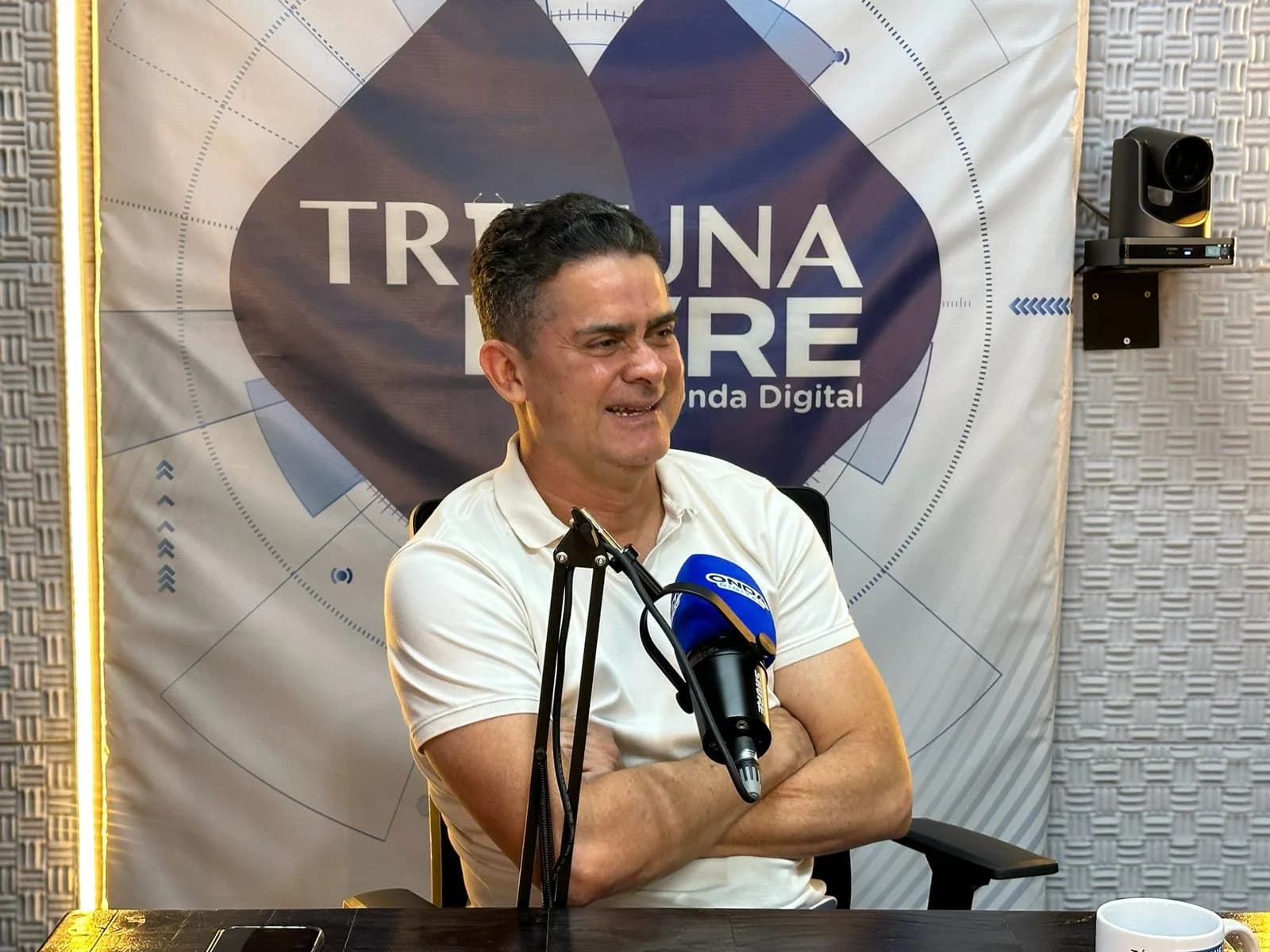 “Por não estar satisfeito sou candidato à reeleição”, diz David Almeida em entrevista