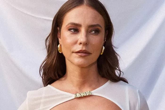 Paolla Oliveira registra queixa na polícia contra stalker, após ameaças