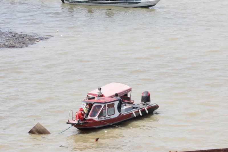 Buscas por desaparecidos em desmoronamento chegam ao terceiro dia em Manacapuru
