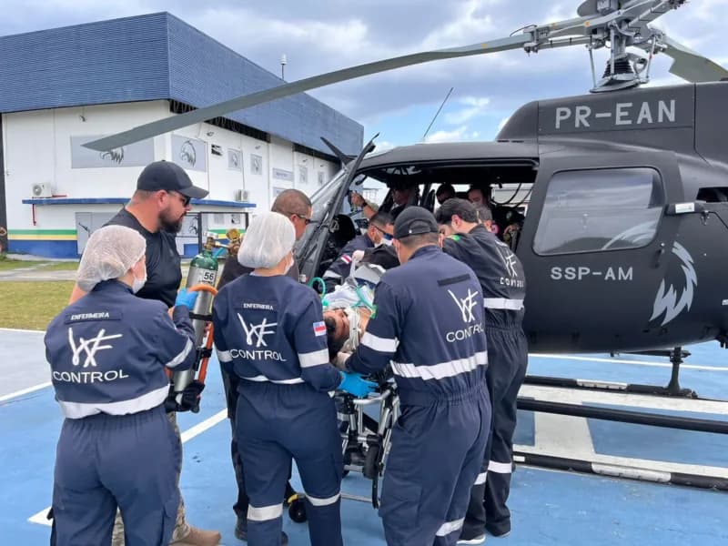 Motociclistas em estado grave são transferidos para Manaus após acidente em Caapiranga