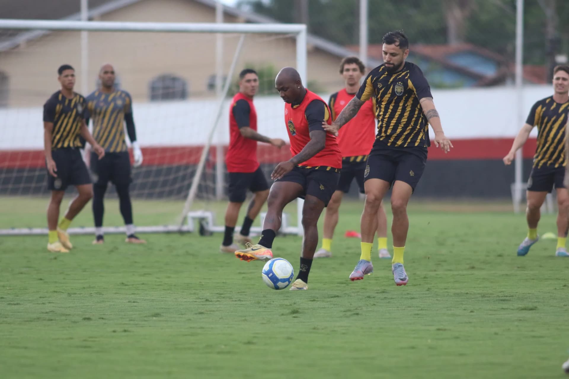 Amazonas FC visita Goiás nesta sexta em jogo atrasado pela Série B