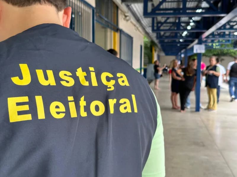 Mulher é presa por boca de urna durante 2° turno das eleições em Manaus