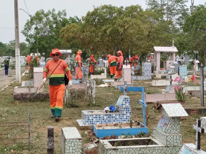 Cemitérios de Manaus devem receber meio milhão de pessoas no Dia de Finados