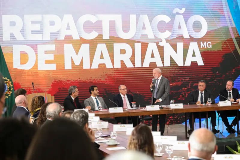Governo Lula e mineradoras assinam acordo de R$ 132 bilhões por tragédia de Mariana