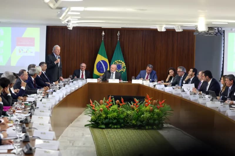 Governo Lula mostra PEC da Segurança Pública aos governadores de estados